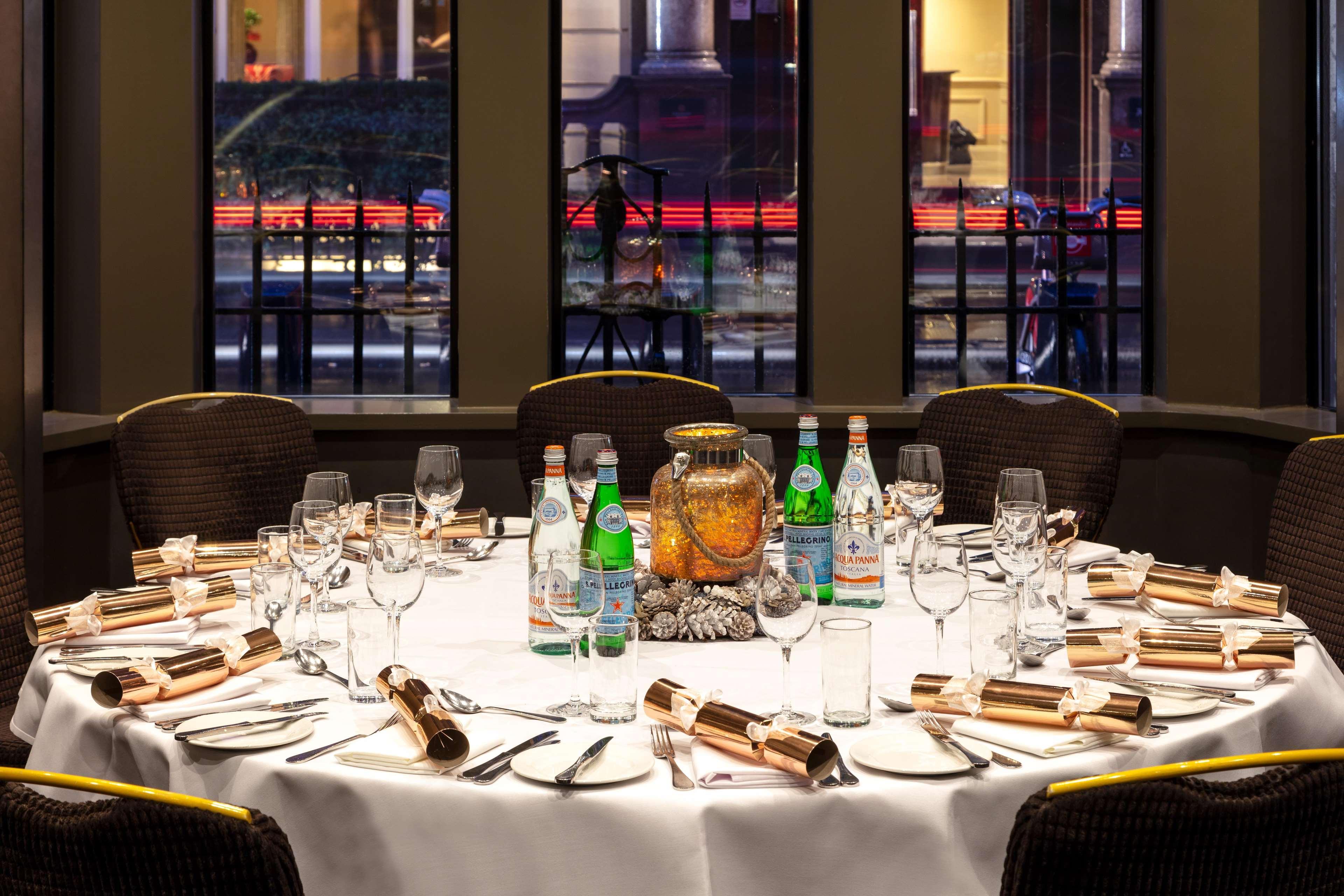 Radisson Blu Hotel, London Bloomsbury المظهر الخارجي الصورة