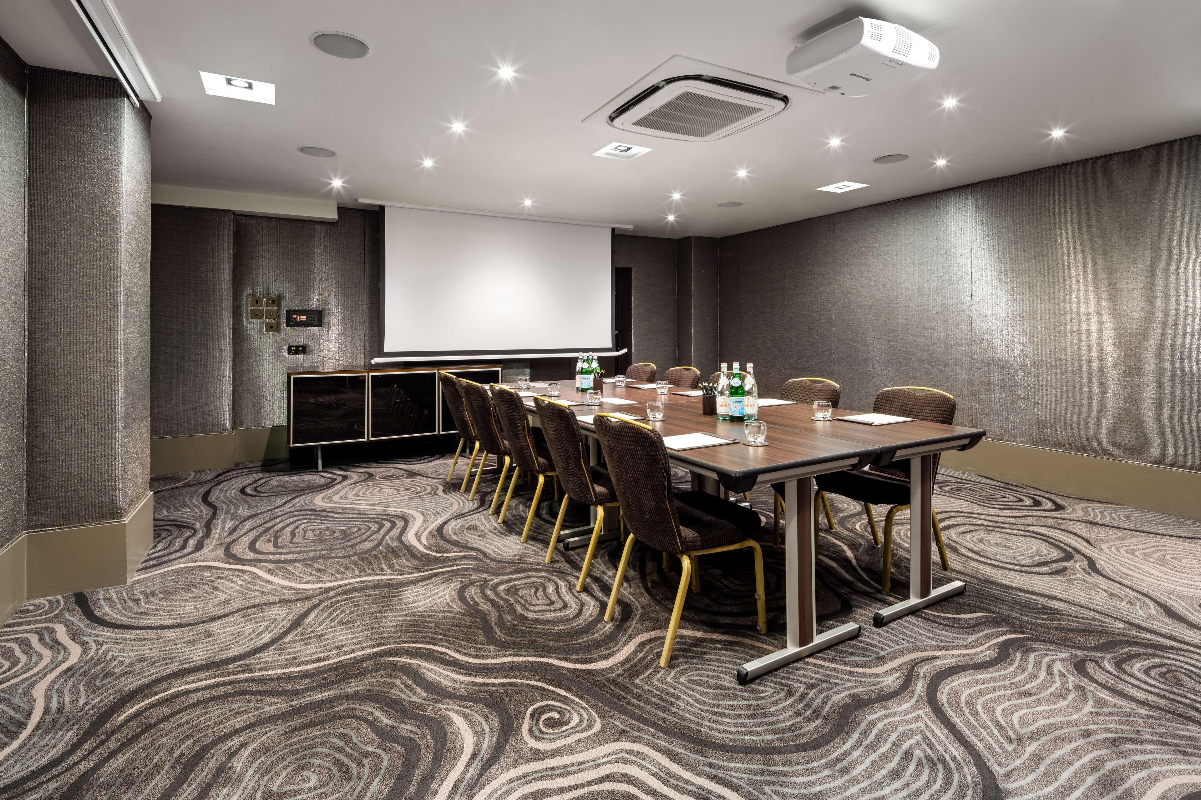 Radisson Blu Hotel, London Bloomsbury المظهر الخارجي الصورة